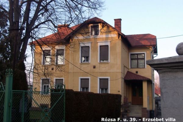 rf-39-erzsebet-villa-dscf0238b26c5239-a252-1cd9-5882-17d6807338269D47BD40-B23C-4301-3999-AD9E6458289D.jpg